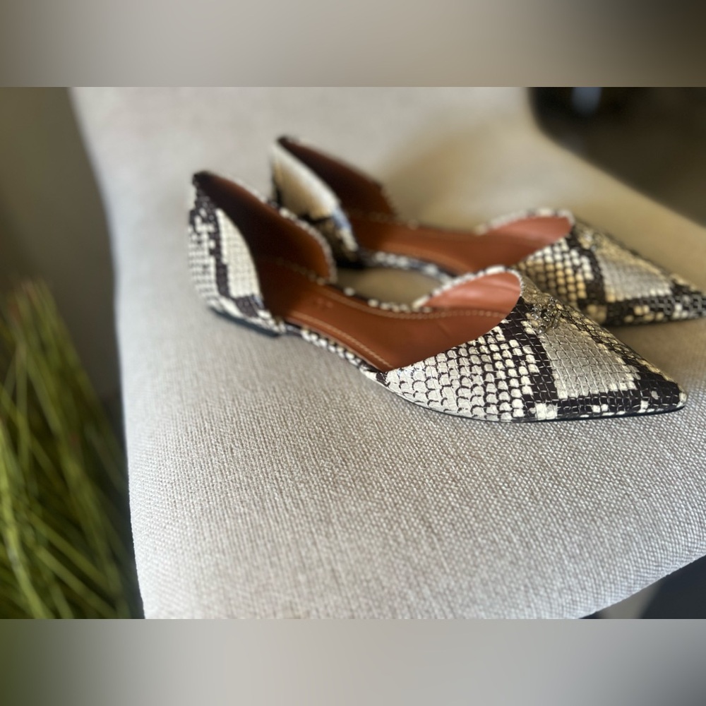 COACH D’Orsay style flats